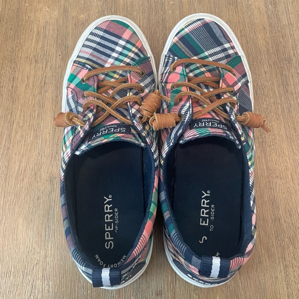 SPERRY’S Topsiders